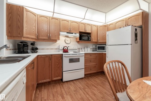 134 200 Bethel Drive, Sherwood Park, AB - Indoor Photo Showing Kitchen With Double Sink