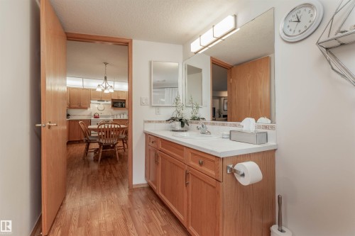 134 200 Bethel Drive, Sherwood Park, AB - Indoor Photo Showing Bathroom