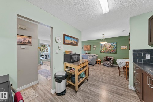 33 2204 118 Street, Edmonton, AB - Indoor Photo Showing Other Room