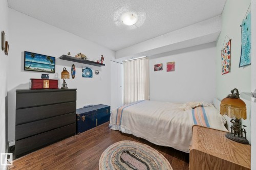 33 2204 118 Street, Edmonton, AB - Indoor Photo Showing Bedroom
