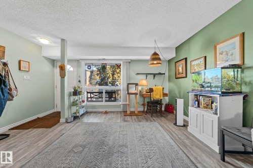 33 2204 118 Street, Edmonton, AB - Indoor