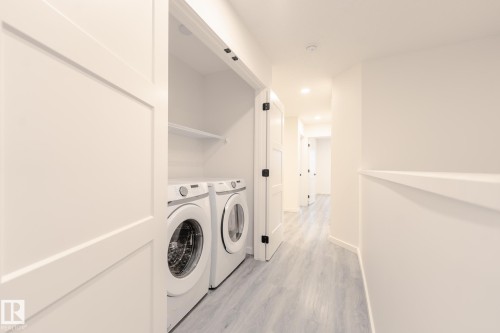 1213 Podersky Wynd, Edmonton, AB - Indoor Photo Showing Laundry Room