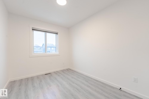 1213 Podersky Wynd, Edmonton, AB - Indoor Photo Showing Other Room