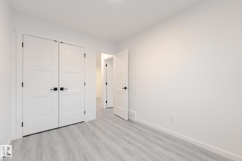 1213 Podersky Wynd, Edmonton, AB - Indoor Photo Showing Other Room