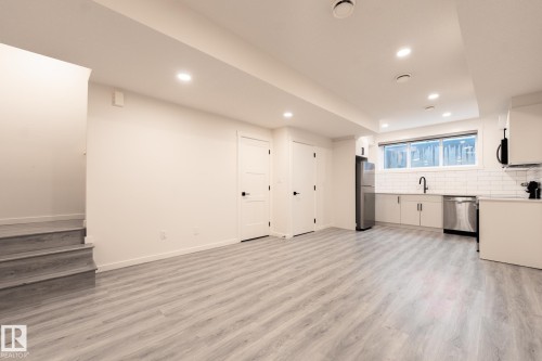 1213 Podersky Wynd, Edmonton, AB - Indoor