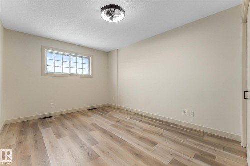 5104 47 Street, Stony Plain, AB - Indoor Photo Showing Other Room