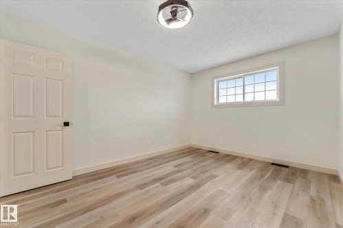 5104 47 Street, Stony Plain, AB - Indoor Photo Showing Other Room