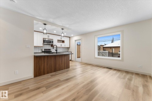 5104 47 Street, Stony Plain, AB - Indoor