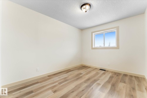 5104 47 Street, Stony Plain, AB - Indoor Photo Showing Other Room