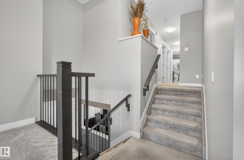 7816 18 Avenue, Edmonton, AB - Indoor Photo Showing Other Room