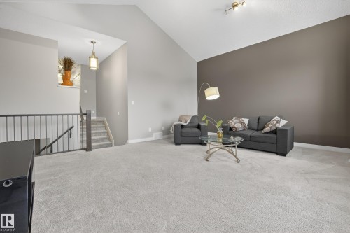7816 18 Avenue, Edmonton, AB - Indoor Photo Showing Other Room