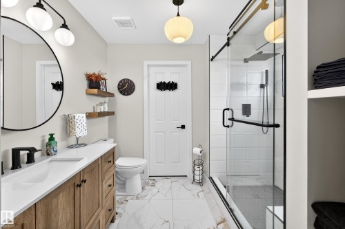 1 Hunter Place, St. Albert, AB - Indoor Photo Showing Bathroom