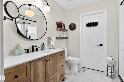 1 Hunter Place, St. Albert, AB - Indoor Photo Showing Bathroom