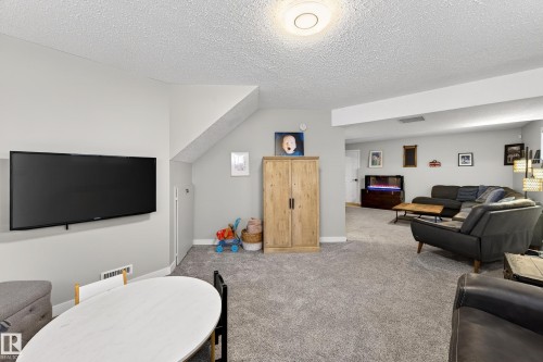1 Hunter Place, St. Albert, AB - Indoor