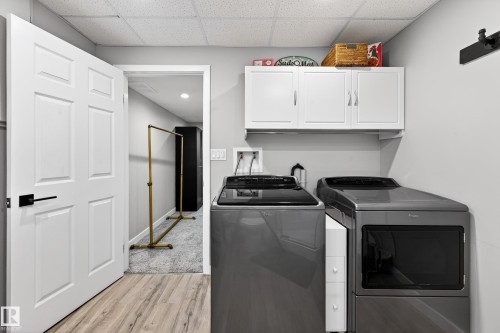 1 Hunter Place, St. Albert, AB - Indoor Photo Showing Laundry Room