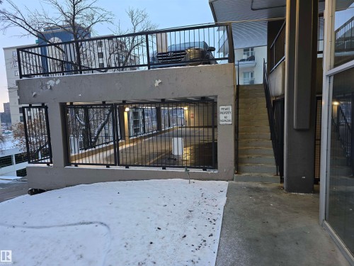 1102 9730 106 Street, Edmonton, AB - Outdoor