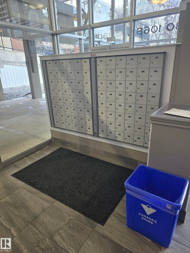 1102 9730 106 Street, Edmonton, AB - Indoor Photo Showing Other Room