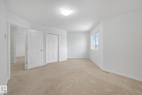 8616 178 Avenue, Edmonton, AB - Indoor Photo Showing Other Room