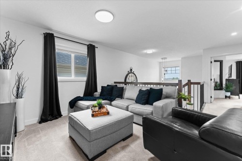 153 Westbrook Wynd, Fort Saskatchewan, AB - Indoor Photo Showing Living Room