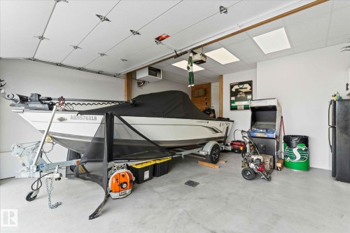 153 Westbrook Wynd, Fort Saskatchewan, AB - Indoor Photo Showing Garage