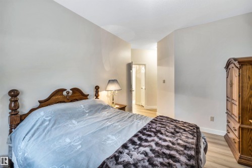 6 20 Erin Ridge Road, St. Albert, AB - Indoor Photo Showing Bedroom