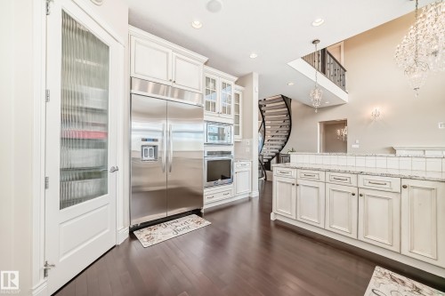 631 Howatt Drive, Edmonton, AB - Indoor