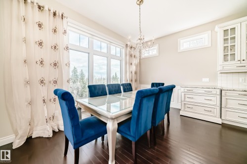631 Howatt Drive, Edmonton, AB - Indoor Photo Showing Dining Room