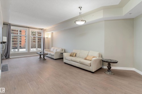 402 9020 Jasper Avenue, Edmonton, AB - Indoor