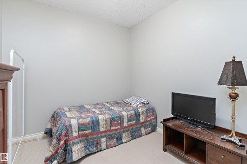 402 9020 Jasper Avenue, Edmonton, AB - Indoor Photo Showing Bedroom
