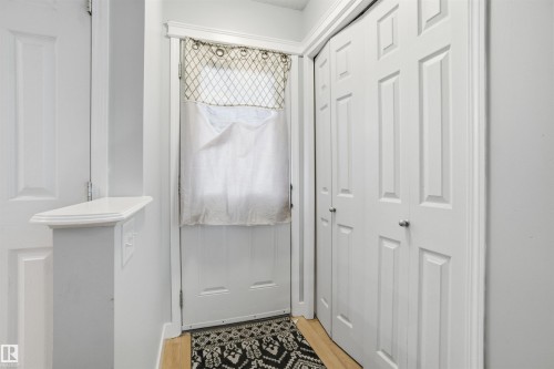 5515 Stevens Crescent, Edmonton, AB - Indoor Photo Showing Other Room