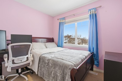5515 Stevens Crescent, Edmonton, AB - Indoor Photo Showing Bedroom