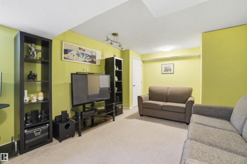 5515 Stevens Crescent, Edmonton, AB - Indoor