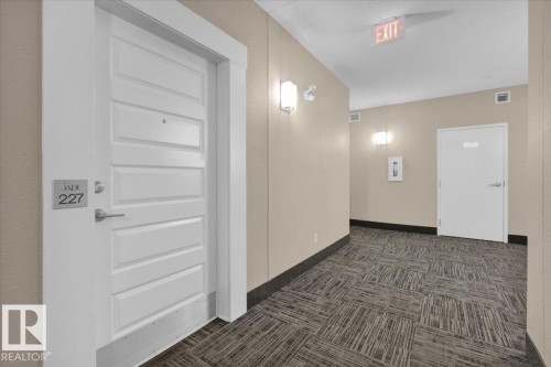 227 1008 Rosenthal Boulevard, Edmonton, AB - Indoor Photo Showing Other Room
