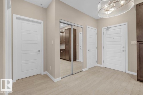 227 1008 Rosenthal Boulevard, Edmonton, AB - Indoor Photo Showing Other Room