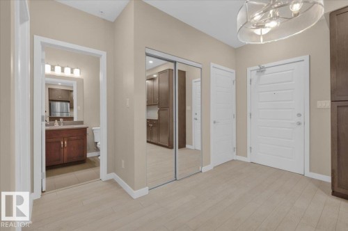 227 1008 Rosenthal Boulevard, Edmonton, AB - Indoor Photo Showing Other Room