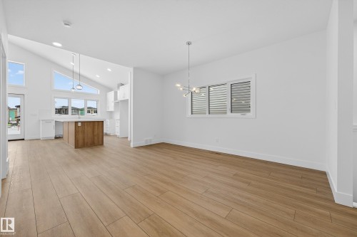 7093 Kiviaq Crescent, Edmonton, AB - Indoor