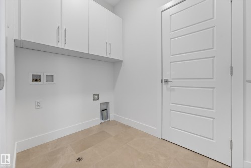 7093 Kiviaq Crescent, Edmonton, AB - Indoor Photo Showing Other Room