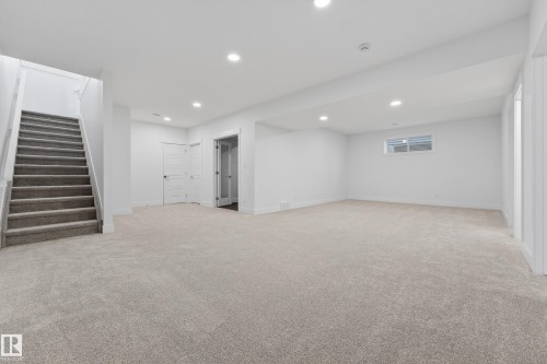 7093 Kiviaq Crescent, Edmonton, AB - Indoor