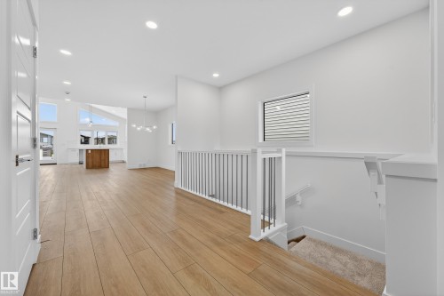 7093 Kiviaq Crescent, Edmonton, AB - Indoor Photo Showing Other Room