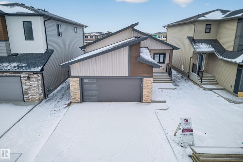 7093 Kiviaq Crescent, Edmonton, AB - Outdoor