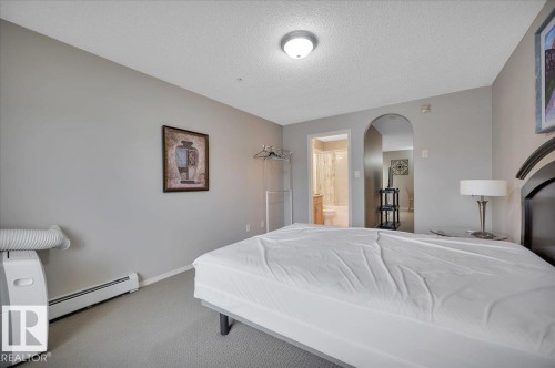 313 2098 Blackmud Creek Drive, Edmonton, AB - Indoor Photo Showing Bedroom