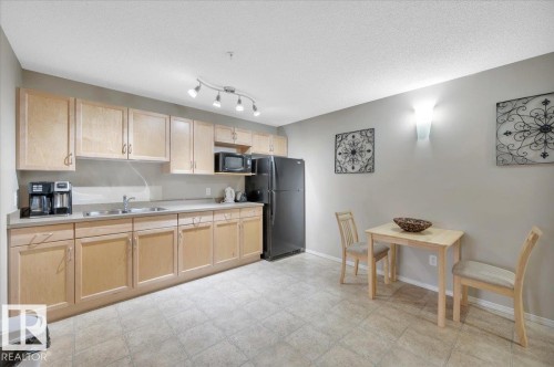 313 2098 Blackmud Creek Drive, Edmonton, AB - Indoor Photo Showing Other Room