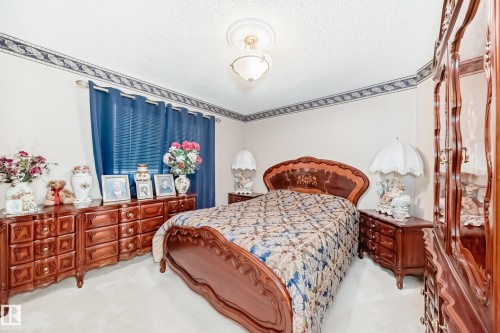 17416 53 Avenue, Edmonton, AB - Indoor Photo Showing Bedroom