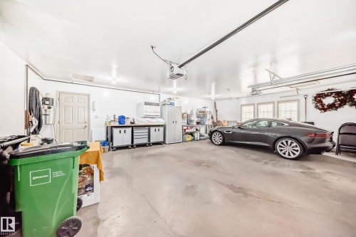 17416 53 Avenue, Edmonton, AB - Indoor Photo Showing Garage