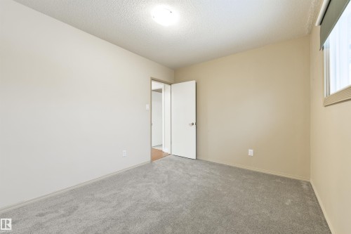 13420 60 Street, Edmonton, AB 