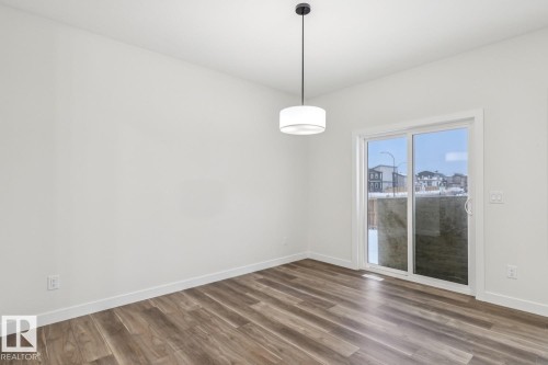 309 26 Street, Edmonton, AB - Indoor Photo Showing Other Room
