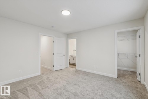 309 26 Street, Edmonton, AB - Indoor Photo Showing Other Room