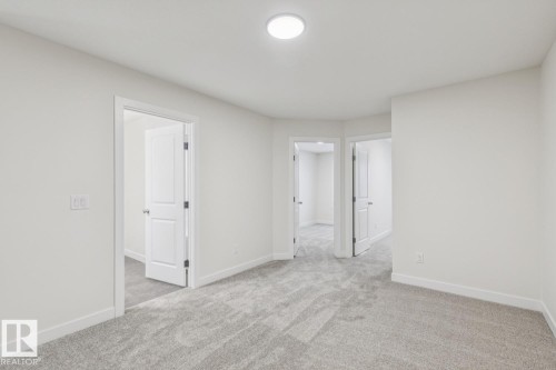 309 26 Street, Edmonton, AB - Indoor Photo Showing Other Room