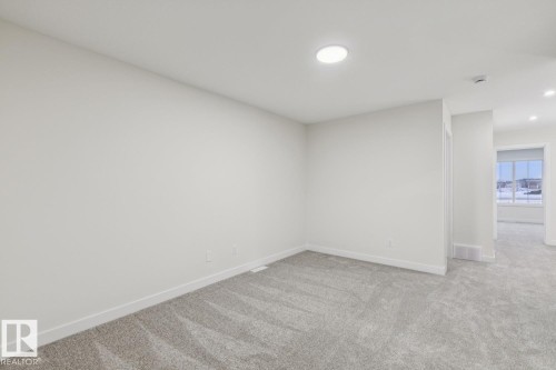 309 26 Street, Edmonton, AB - Indoor Photo Showing Other Room