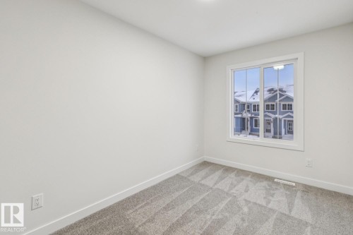 309 26 Street, Edmonton, AB - Indoor Photo Showing Other Room